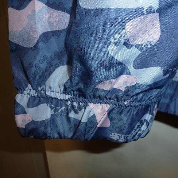 Reebok women’s half zip windbreaker pullover top with front pockets - Picture 5 of 9